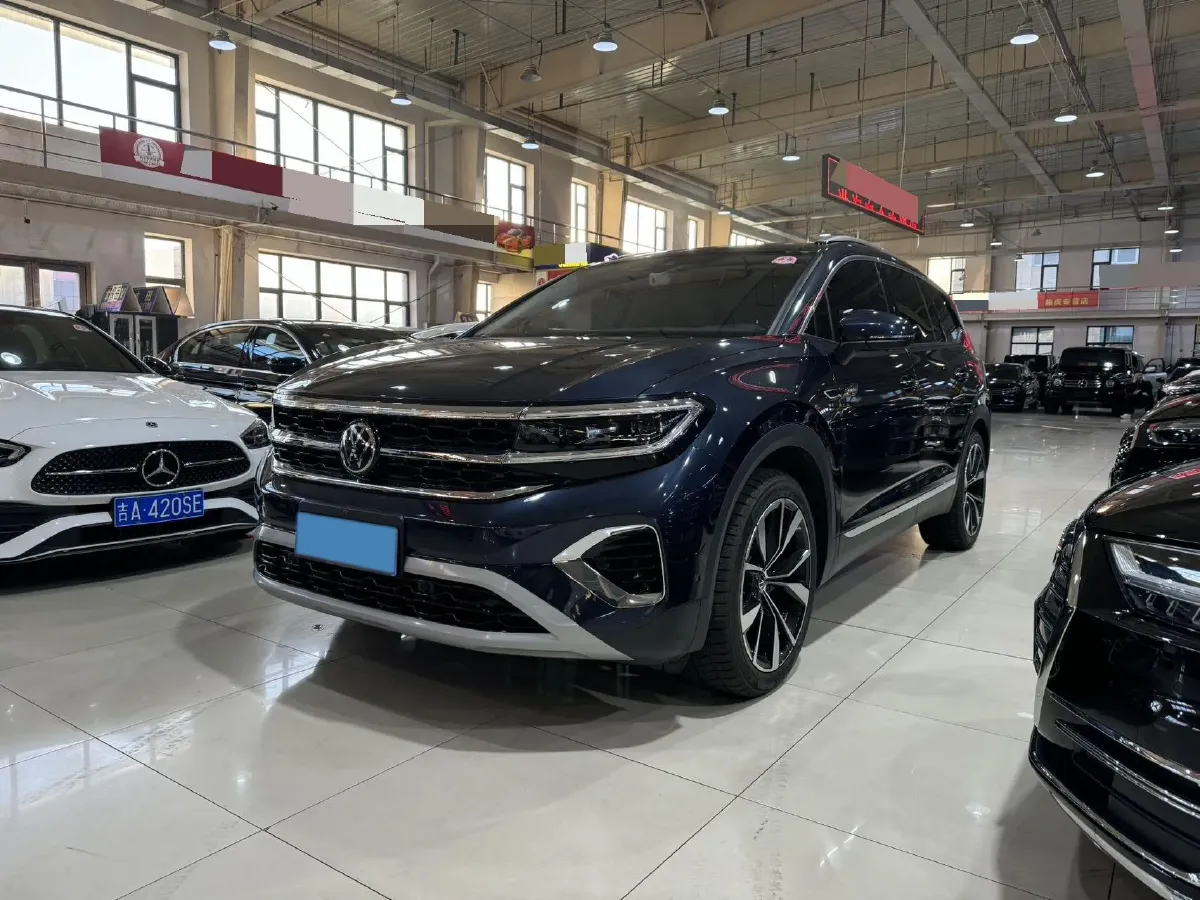 2023 Volkswagen Talagon 2.5T 299HP V6 7DCT,autocango,china used car exporter,china ev exporter,chinese used car exporter,chinese used ev exporter