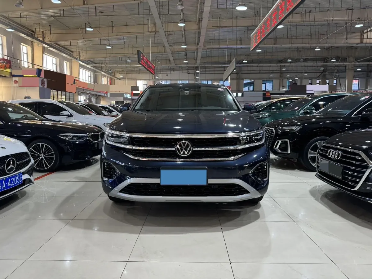 2023 Volkswagen Talagon 2.5T 299HP V6 7DCT,autocango,china used car exporter,china ev exporter,chinese used car exporter,chinese used ev exporter