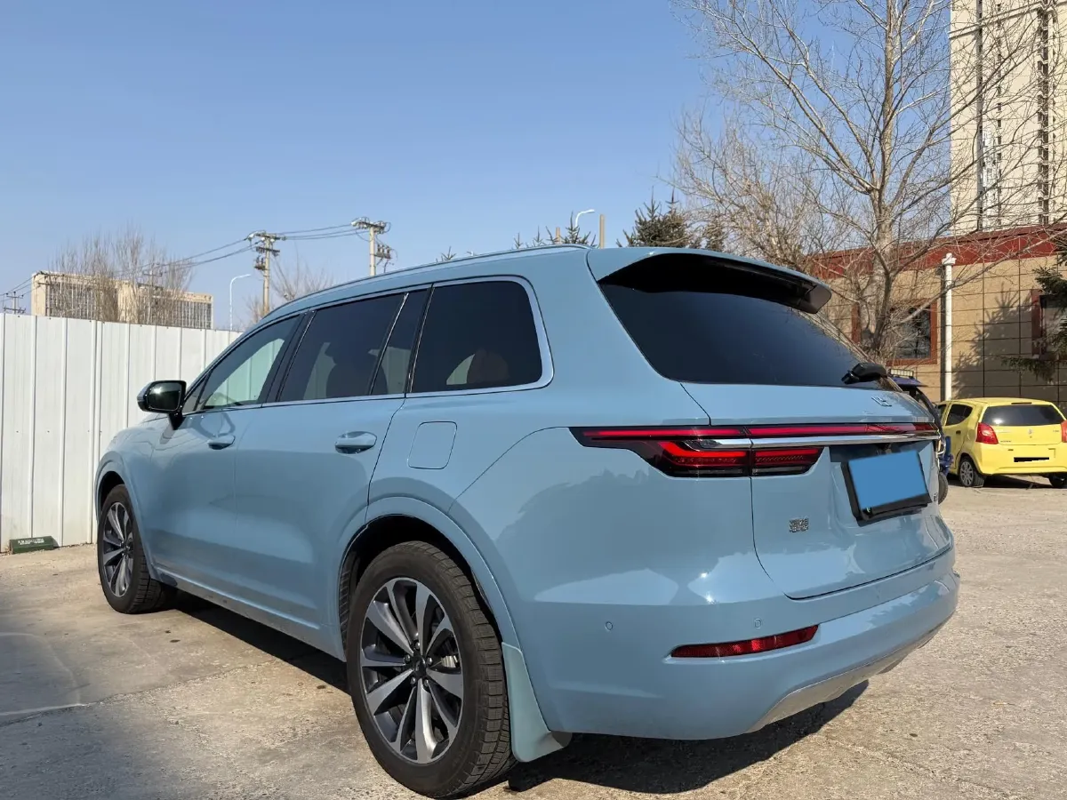 2021 Li ONE Range Extended 131HP REEV 40.5KWH,autocango,china used car exporter,china ev exporter,chinese used car exporter,chinese used ev exporter