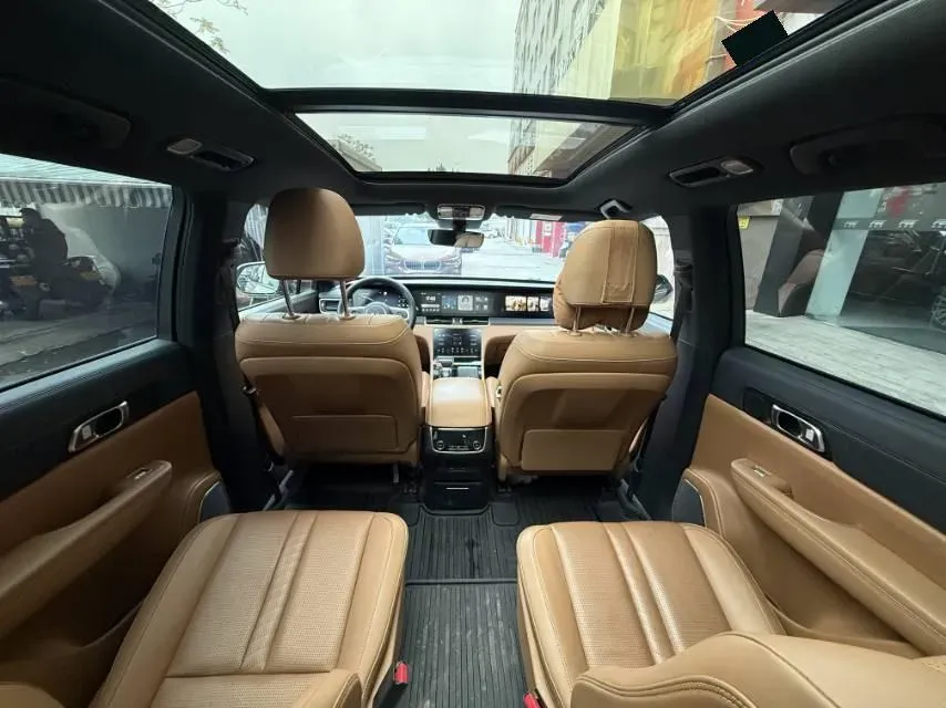 2020 Li ONE Range Extended 131HP REEV 40.5KWH,autocango,china used car exporter,china ev exporter,chinese used car exporter,chinese used ev exporter