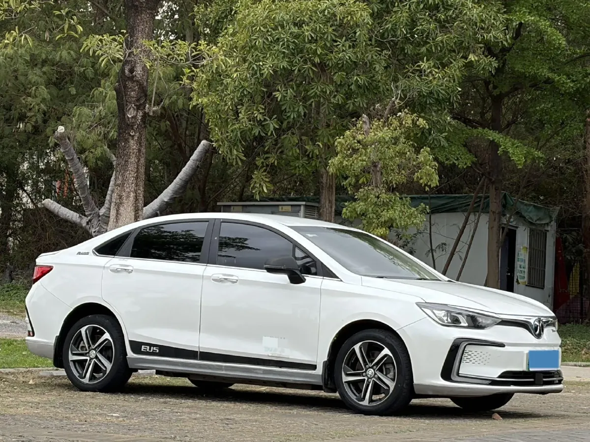 2018 BeiJing Auto EU5 BEV 53.66KWH,autocango,china used car exporter,china ev exporter,chinese used car exporter,chinese used ev exporter