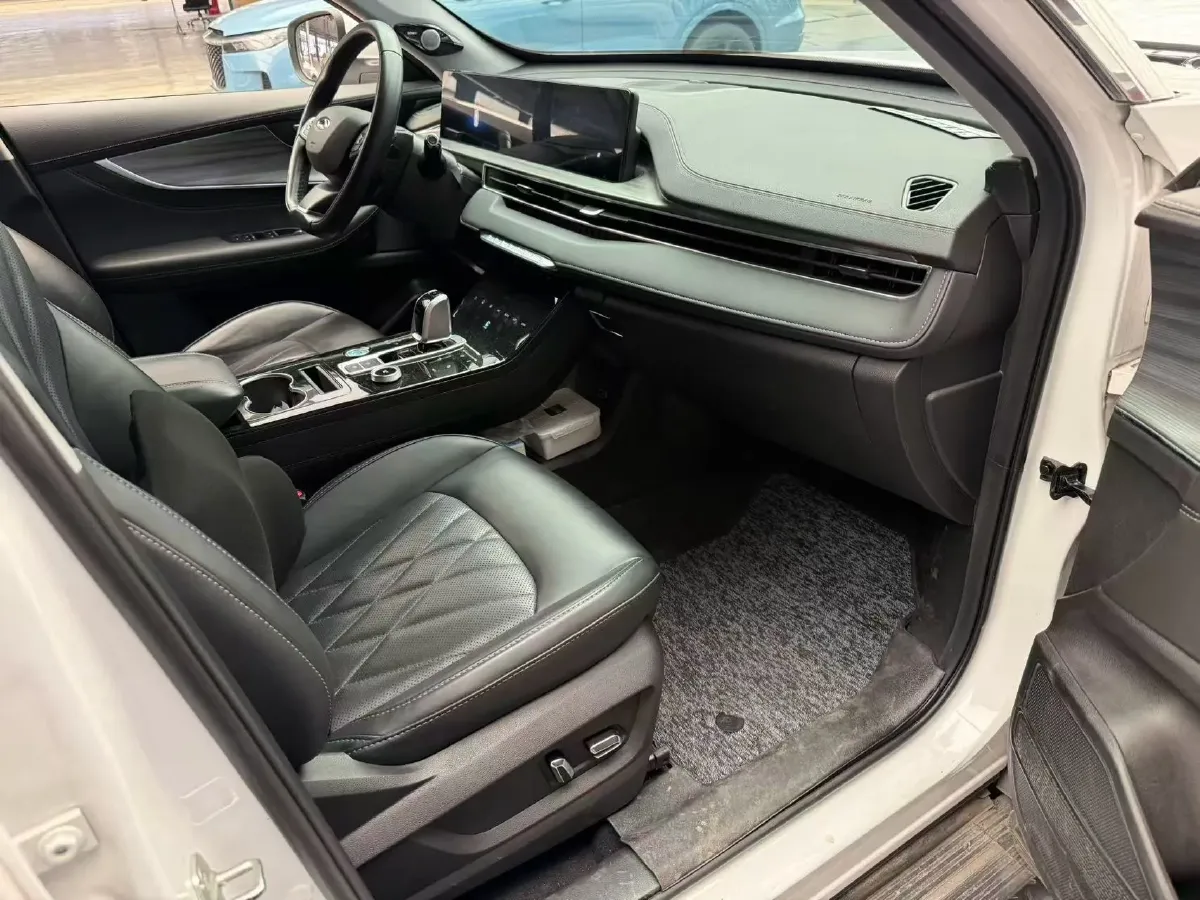 2022 HongQi E-QM5 BEV 54KWH,autocango,china used car exporter,china ev exporter,chinese used car exporter,chinese used ev exporter