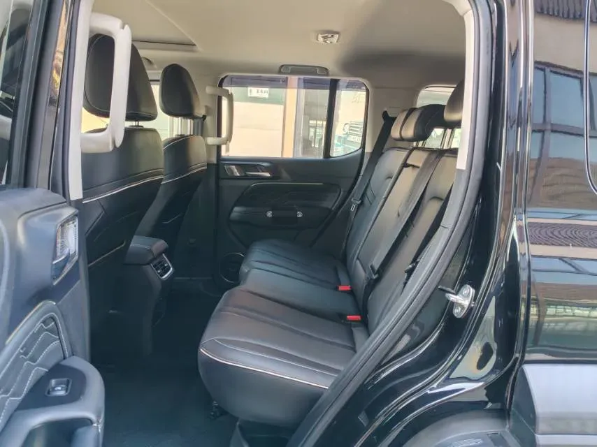 2021 Tank 300 2.0T 227HP L4 8AT,autocango,china used car exporter,china ev exporter,chinese used car exporter,chinese used ev exporter