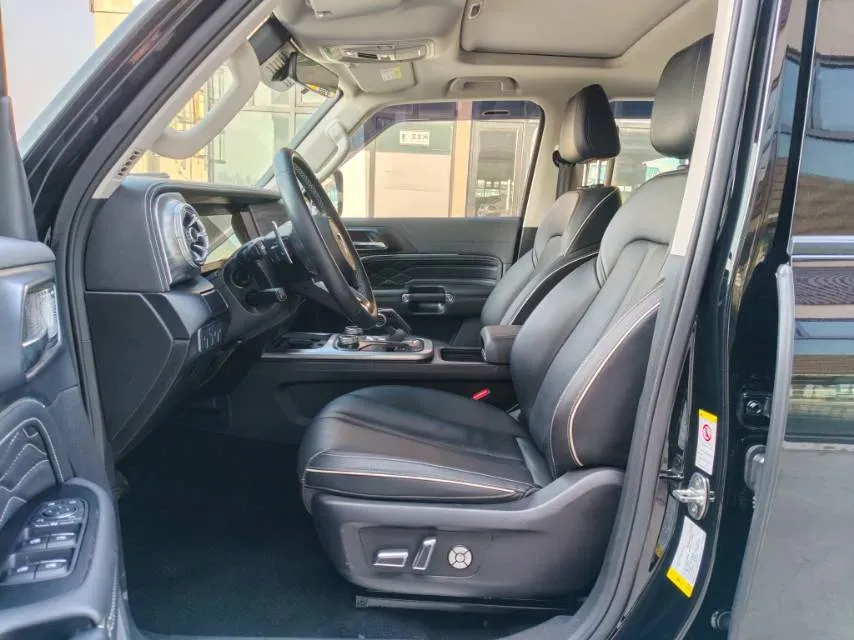 2021 Tank 300 2.0T 227HP L4 8AT,autocango,china used car exporter,china ev exporter,chinese used car exporter,chinese used ev exporter