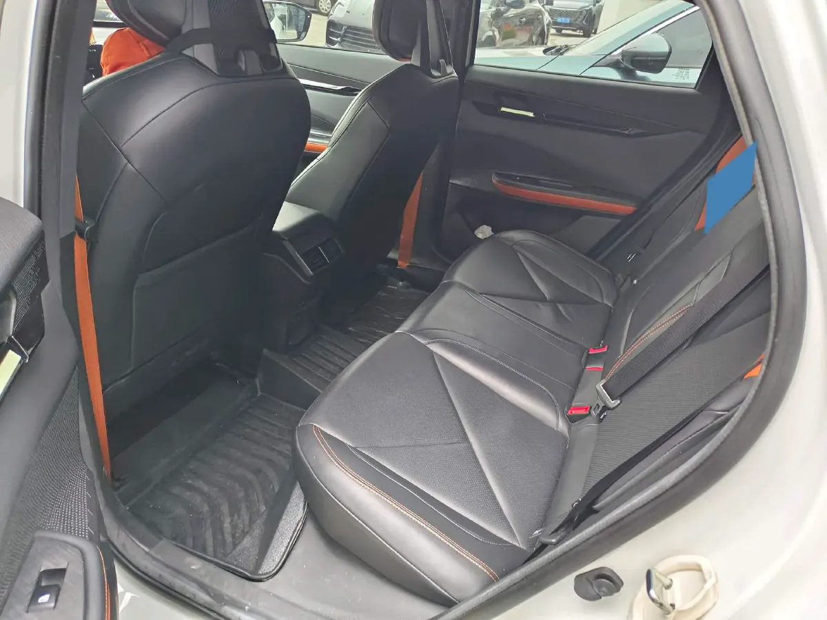 2022 ChangAn UNI-V 1.5T 188HP L4 7DCT,autocango,china used car exporter,china ev exporter,chinese used car exporter,chinese used ev exporter