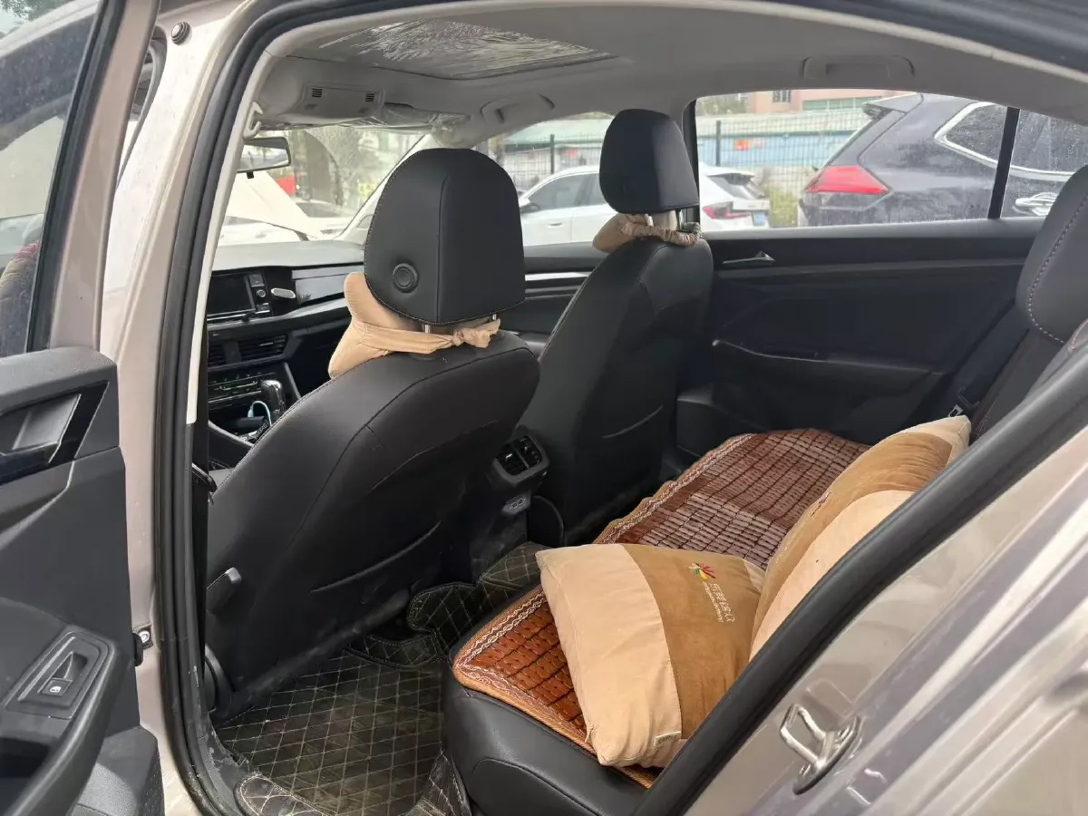 2020 Volkswagen Bora 1.5L 113HP L4 6AT,autocango,china used car exporter,china ev exporter,chinese used car exporter,chinese used ev exporter