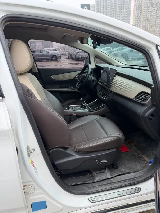 2022 Roewe RX5 MAX 2.0T 231HP L4 8AT,autocango,china used car exporter,china ev exporter,chinese used car exporter,chinese used ev exporter