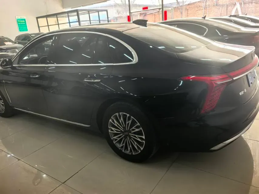 2023 HongQi H5 2.0T 224HP L4 8AT,autocango,china used car exporter,china ev exporter,chinese used car exporter,chinese used ev exporter