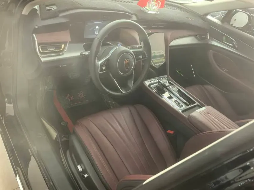 2023 HongQi H5 2.0T 224HP L4 8AT,autocango,china used car exporter,china ev exporter,chinese used car exporter,chinese used ev exporter