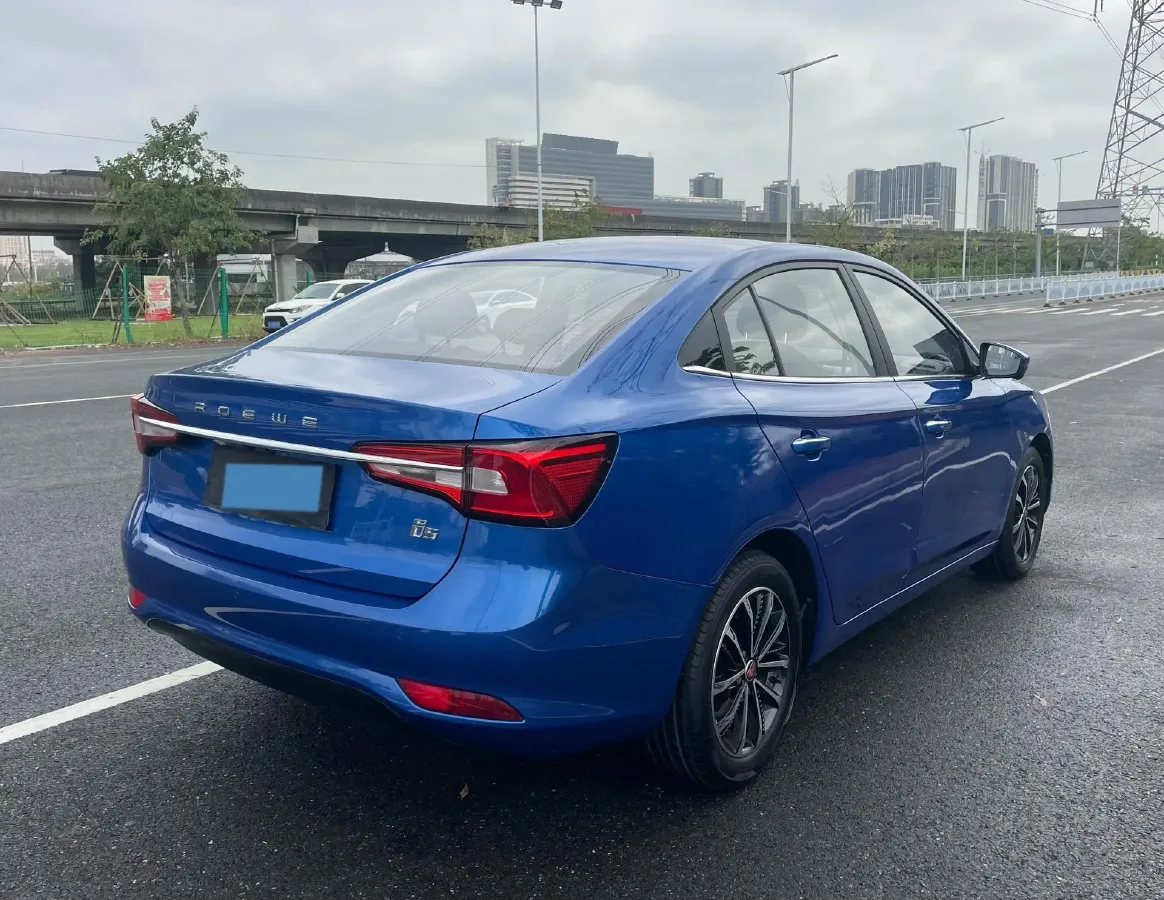 2020 Roewe i5 1.5L 120HP L4 CVT,autocango,china used car exporter,china ev exporter,chinese used car exporter,chinese used ev exporter