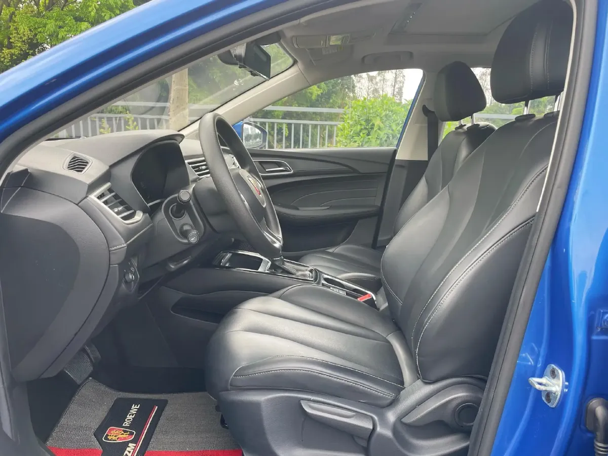 2020 Roewe i5 1.5L 120HP L4 CVT,autocango,china used car exporter,china ev exporter,chinese used car exporter,chinese used ev exporter