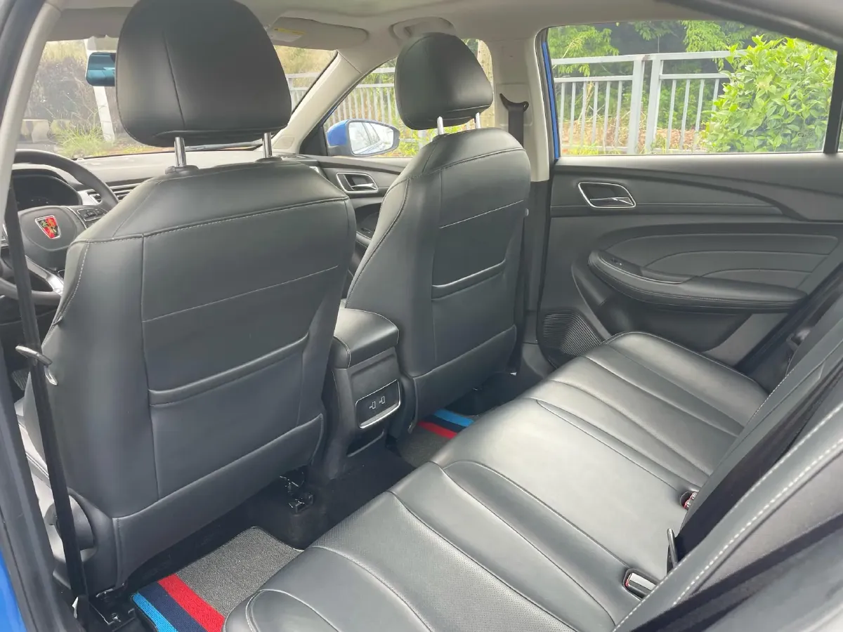 2020 Roewe i5 1.5L 120HP L4 CVT,autocango,china used car exporter,china ev exporter,chinese used car exporter,chinese used ev exporter