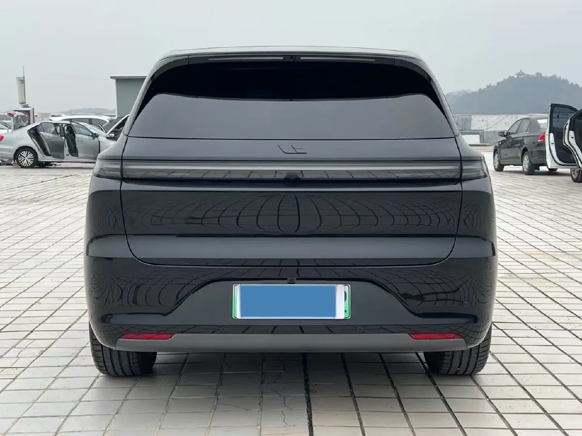 2025 Li L6 Range Extended 154HP L4 REEV,autocango,china used car exporter,china ev exporter,chinese used car exporter,chinese used ev exporter
