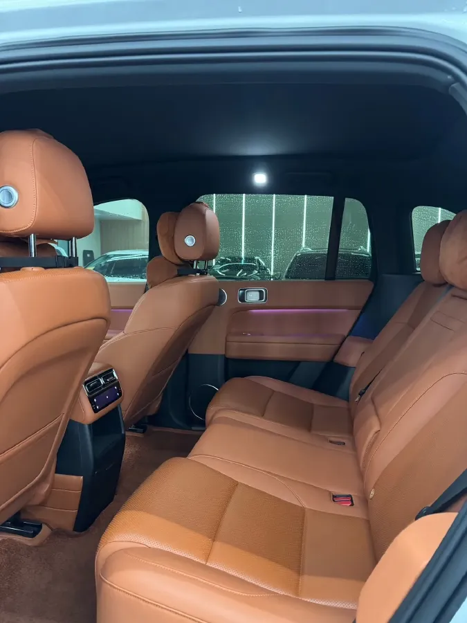 2024 Li L6 Range Extended 154HP L4 REEV 36.8KWH,autocango,china used car exporter,china ev exporter,chinese used car exporter,chinese used ev exporter