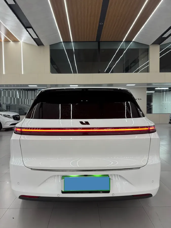2024 Li L6 Range Extended 154HP L4 REEV 36.8KWH,autocango,china used car exporter,china ev exporter,chinese used car exporter,chinese used ev exporter