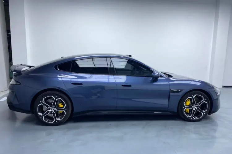 2024 MI SU7 BEV 101KWH,autocango,china used car exporter,china ev exporter,chinese used car exporter,chinese used ev exporter