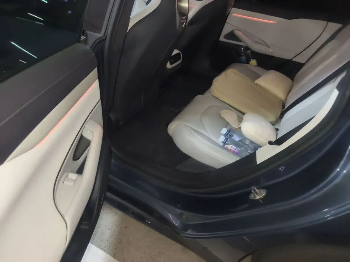 2024 MI SU7 BEV 101KWH,autocango,china used car exporter,china ev exporter,chinese used car exporter,chinese used ev exporter