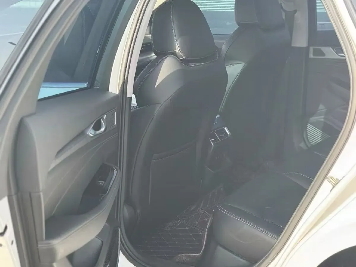 2021 Geely Preface 2.0T 190HP L4 7DCT,autocango,china used car exporter,china ev exporter,chinese used car exporter,chinese used ev exporter