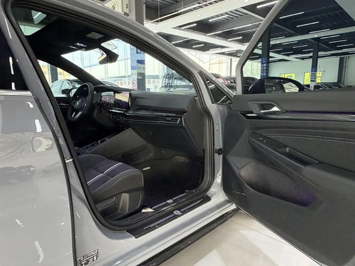 2023 Volkswagen Golf 1.4T 150HP L4 7DCT,autocango,china used car exporter,china ev exporter,chinese used car exporter,chinese used ev exporter