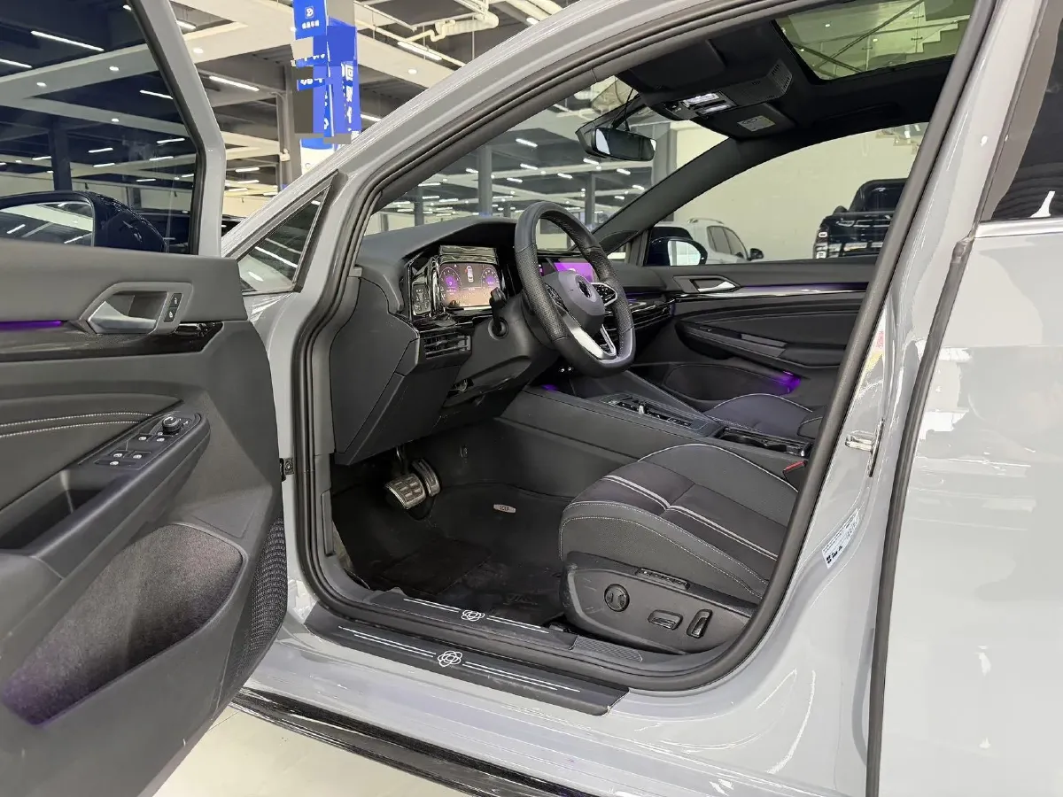 2023 Volkswagen Golf 1.4T 150HP L4 7DCT,autocango,china used car exporter,china ev exporter,chinese used car exporter,chinese used ev exporter