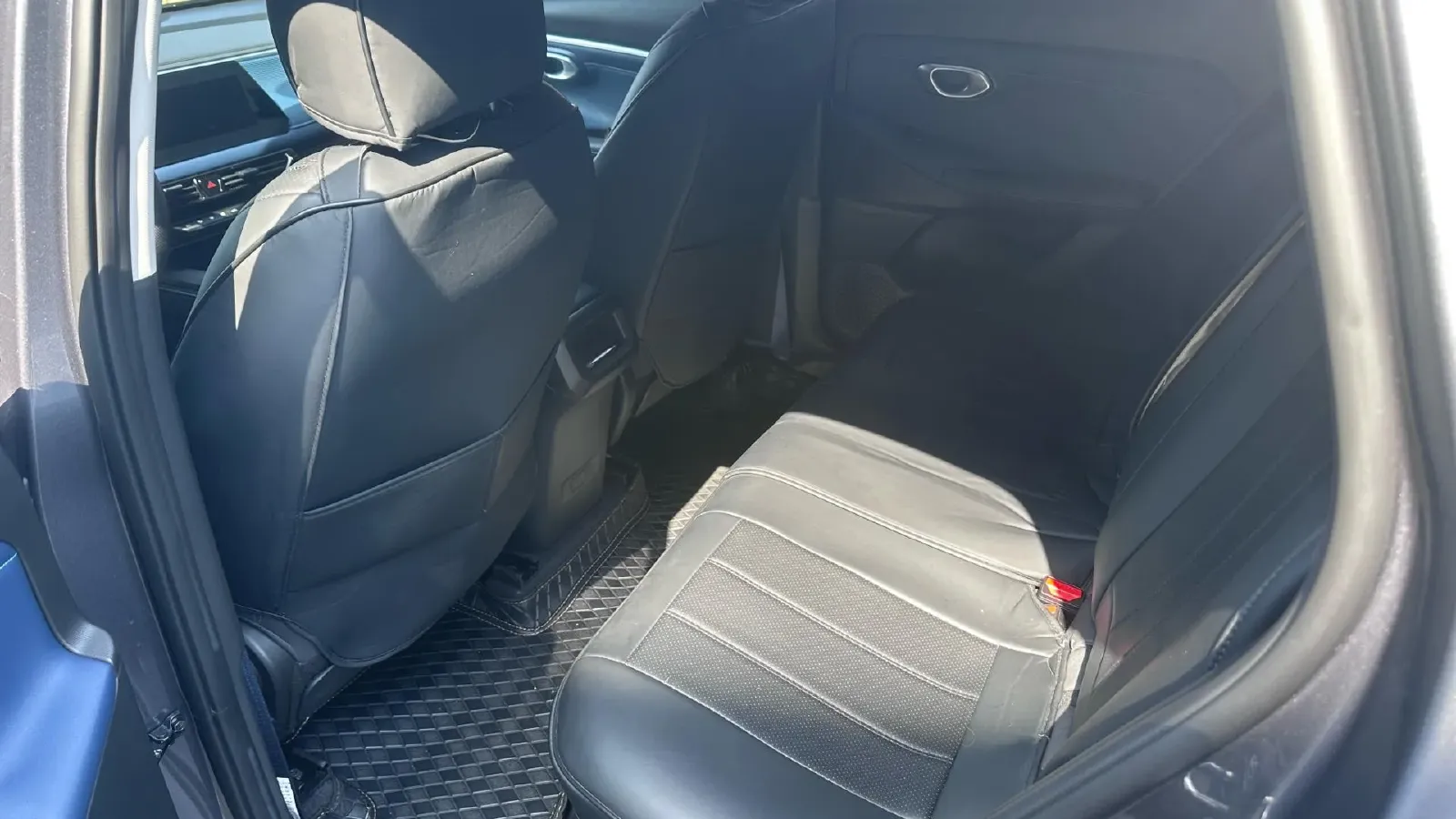 2023 GAC Trumpchi GS3 1.5T 177HP L4 7DCT,autocango,china used car exporter,china ev exporter,chinese used car exporter,chinese used ev exporter