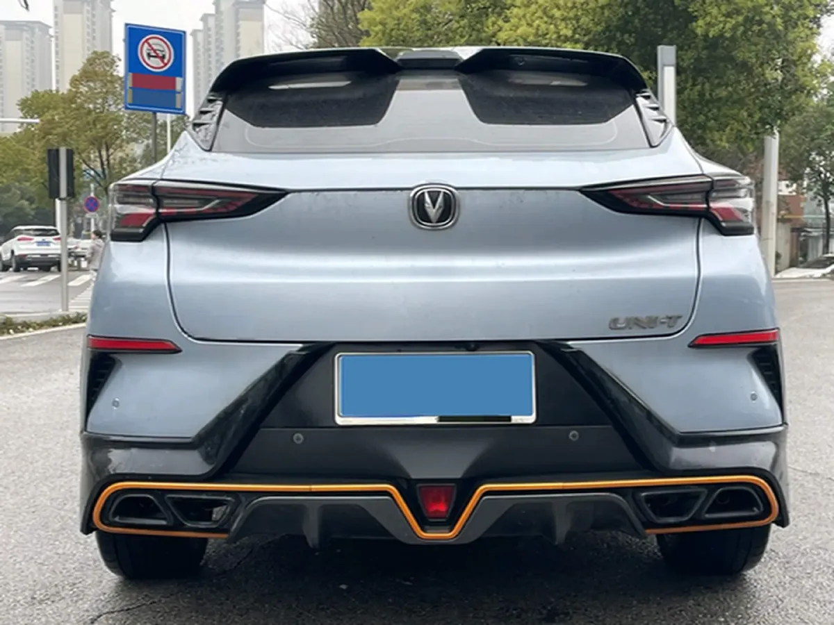 2022 ChangAn UNI-T 1.5T 188HP L4 7DCT,autocango,china used car exporter,china ev exporter,chinese used car exporter,chinese used ev exporter