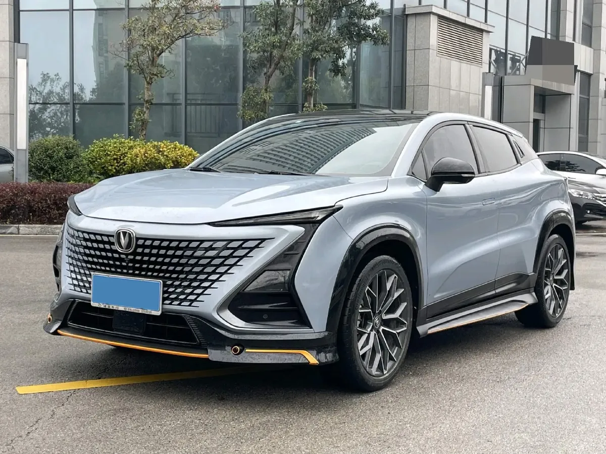 2022 ChangAn UNI-T 1.5T 188HP L4 7DCT,autocango,china used car exporter,china ev exporter,chinese used car exporter,chinese used ev exporter