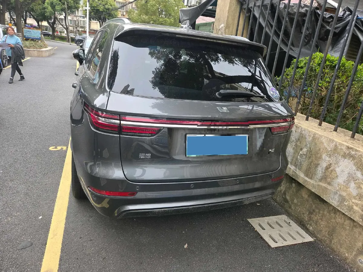 2020 Li ONE Range Extended 131HP REEV 40.5KWH,autocango,china used car exporter,china ev exporter,chinese used car exporter,chinese used ev exporter