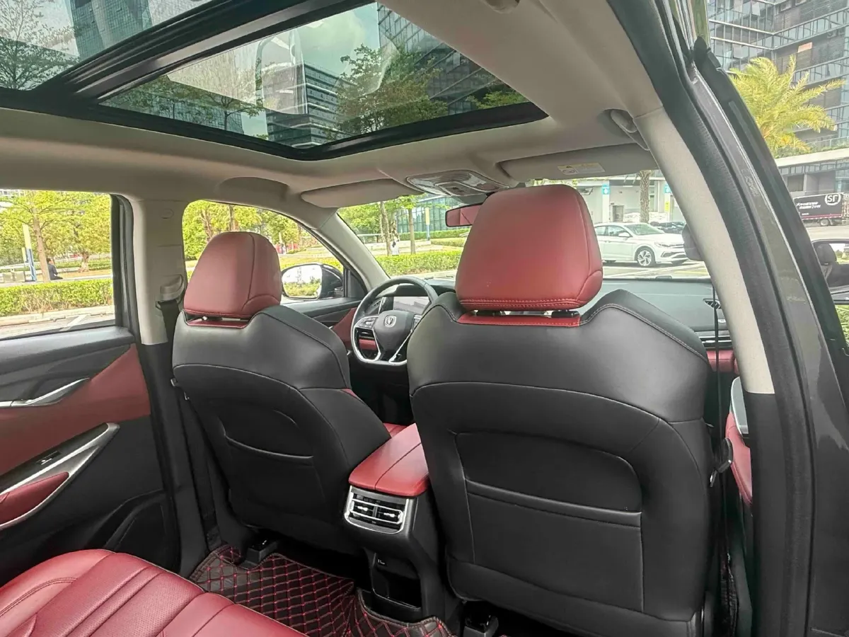 2021 ChangAn CS75 1.5T 178HP L4 7DCT,autocango,china used car exporter,china ev exporter,chinese used car exporter,chinese used ev exporter