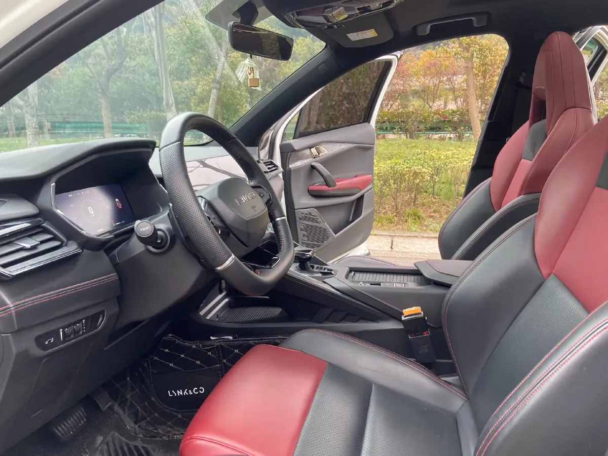 2020 LYNK&CO 06 1.5T 177HP L3 7DCT,autocango,china used car exporter,china ev exporter,chinese used car exporter,chinese used ev exporter