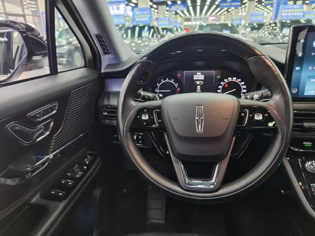 2021 Lincoln Corsair 2.0T 245HP L4 8AT,autocango,china used car exporter,china ev exporter,chinese used car exporter,chinese used ev exporter