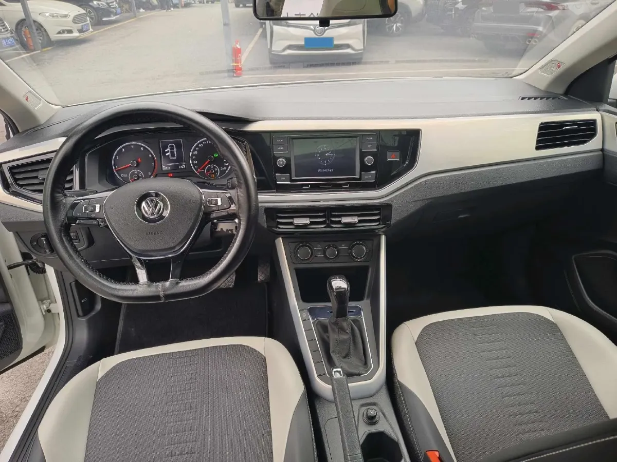 2019 Volkswagen Polo 1.5L 113HP L4 6AT,autocango,china used car exporter,china ev exporter,chinese used car exporter,chinese used ev exporter