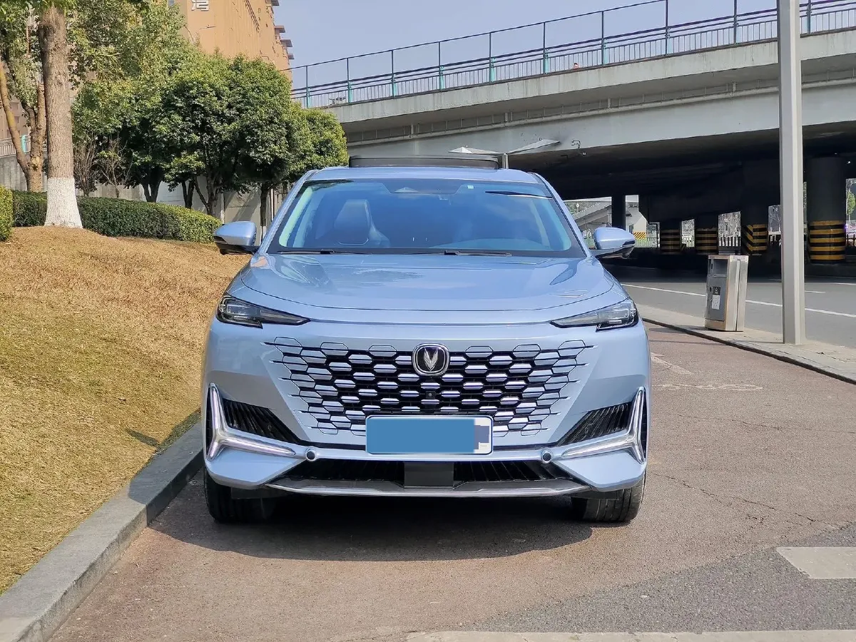 2022 Bestune T99 2.0T 224HP L4 6AT,autocango,china used car exporter,china ev exporter,chinese used car exporter,chinese used ev exporter