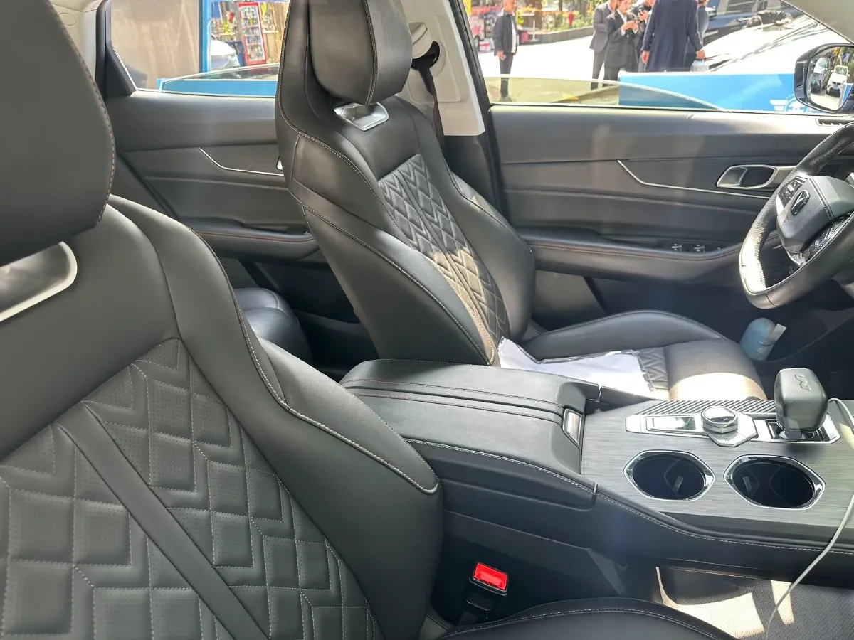 2022 Bestune T99 2.0T 224HP L4 6AT,autocango,china used car exporter,china ev exporter,chinese used car exporter,chinese used ev exporter