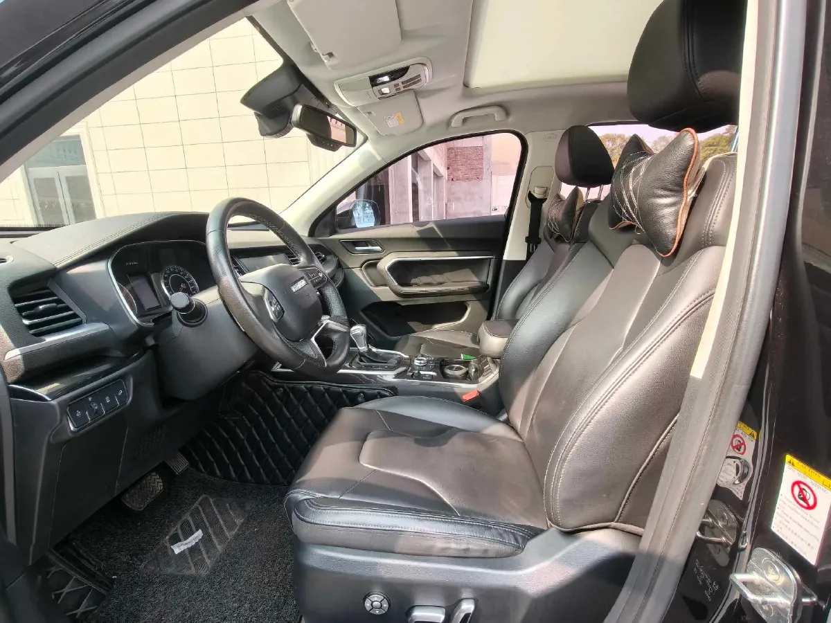 2017 Haval H6 1.5T 169HP L4 7DCT,autocango,china used car exporter,china ev exporter,chinese used car exporter,chinese used ev exporter