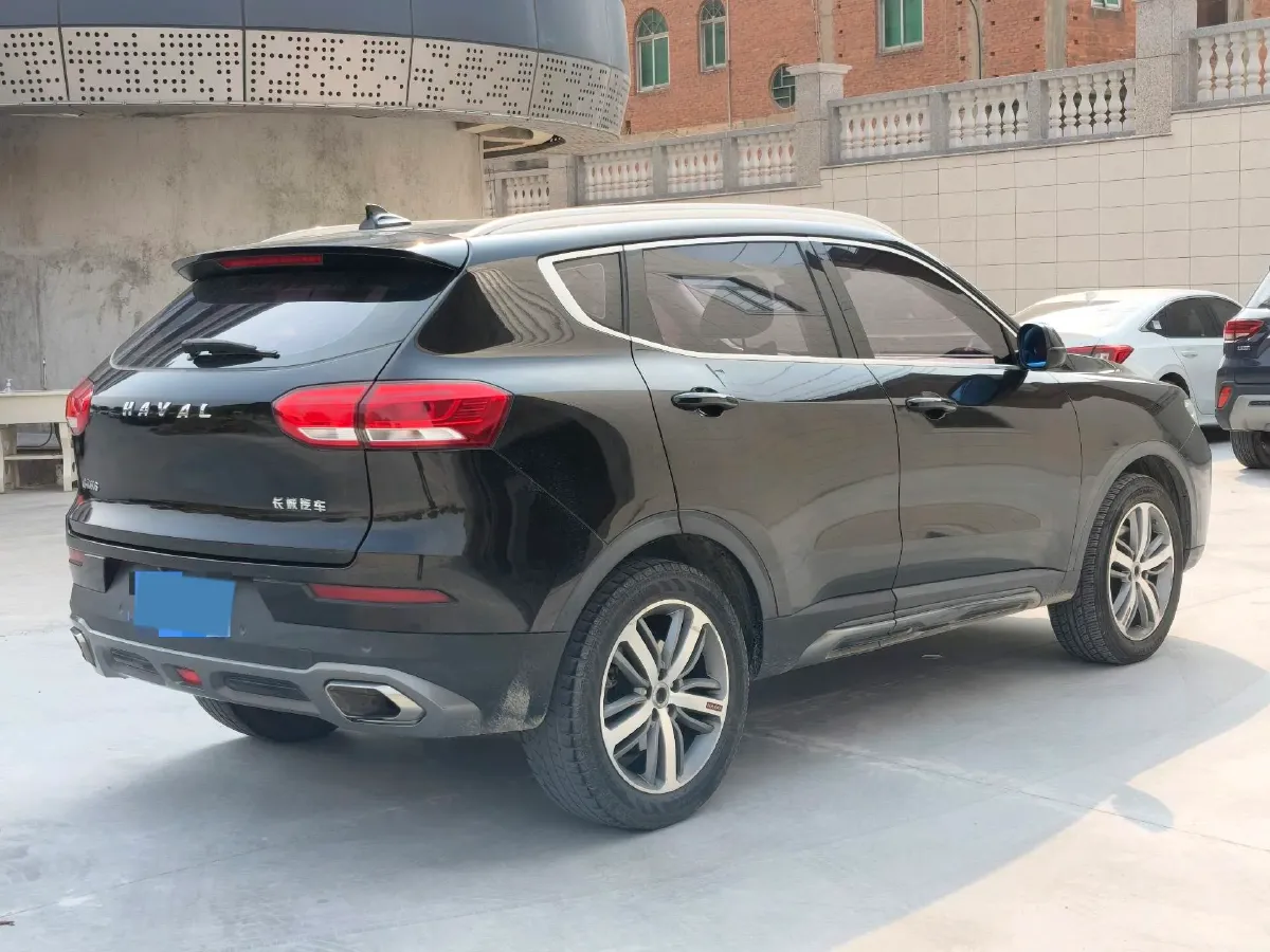 2017 Haval H6 1.5T 169HP L4 7DCT,autocango,china used car exporter,china ev exporter,chinese used car exporter,chinese used ev exporter