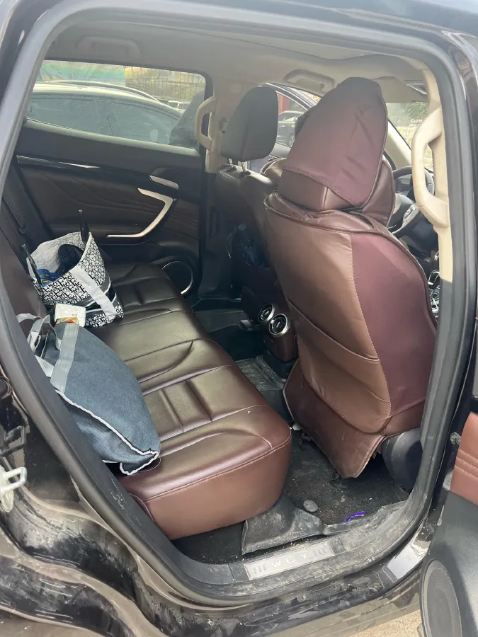 2017 WEY VV7 2.0T 234HP L4 7DCT,autocango,china used car exporter,china ev exporter,chinese used car exporter,chinese used ev exporter