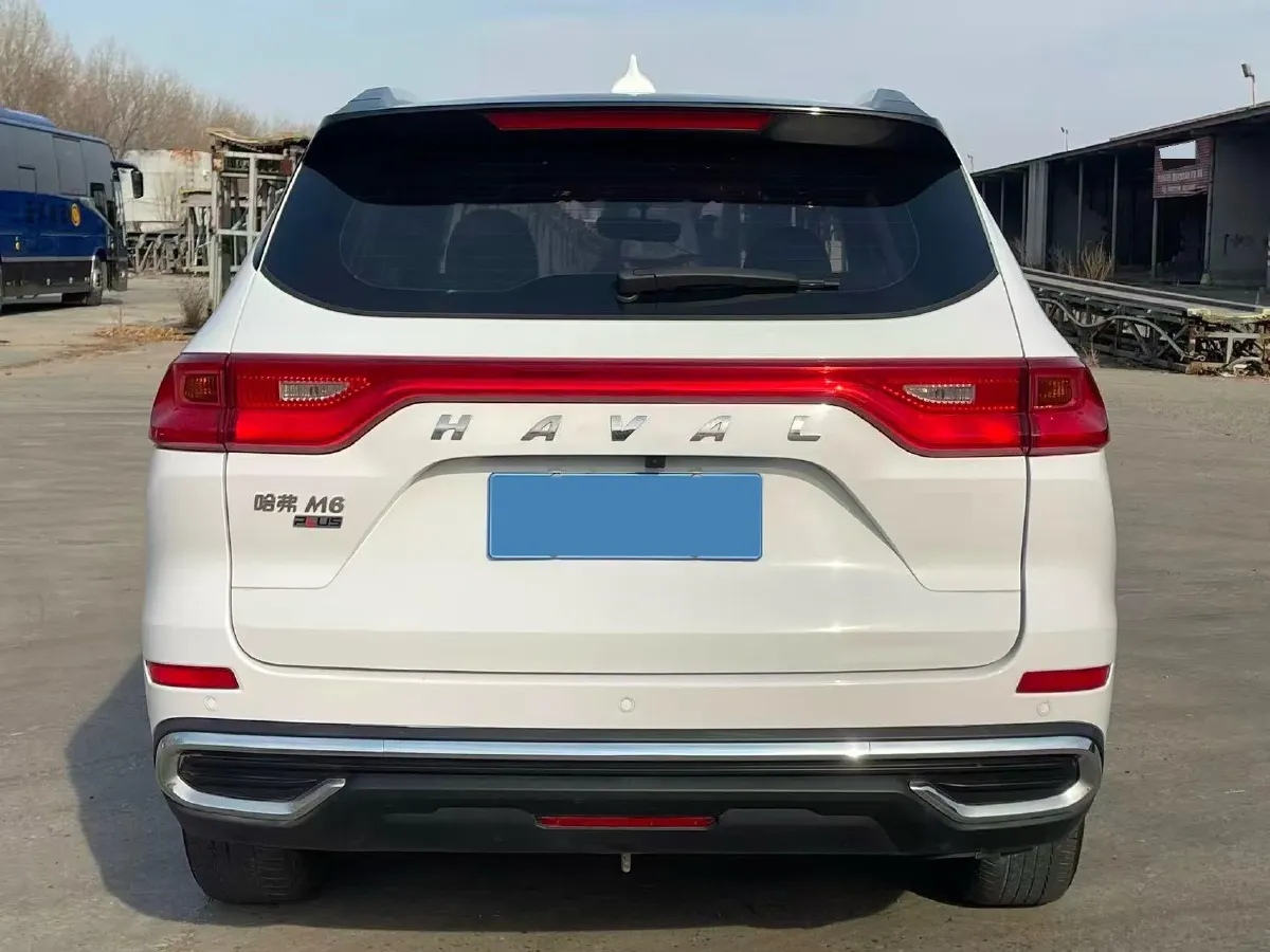 2021 Haval M6 1.5T 150HP L4 7DCT,autocango,china used car exporter,china ev exporter,chinese used car exporter,chinese used ev exporter