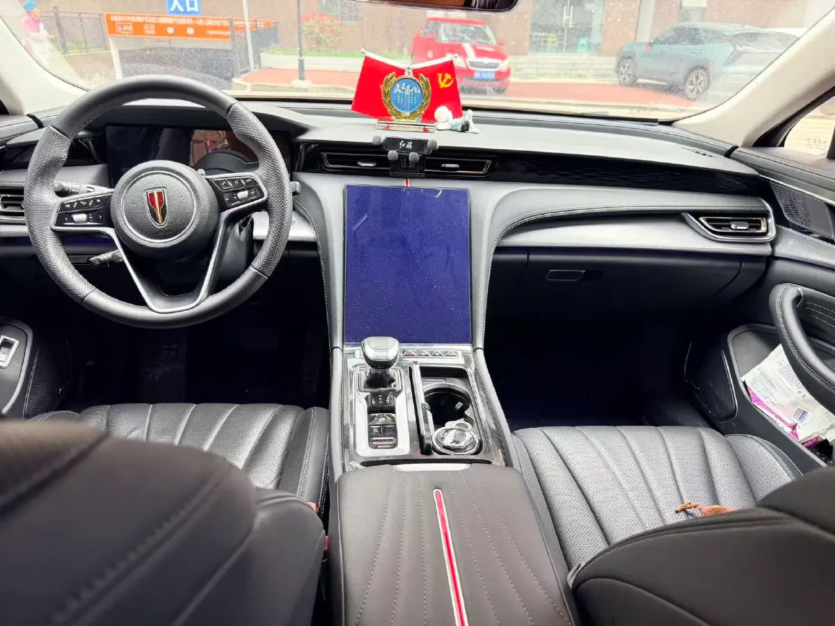 2023 HongQi H5 2.0T 224HP L4 8AT,autocango,china used car exporter,china ev exporter,chinese used car exporter,chinese used ev exporter