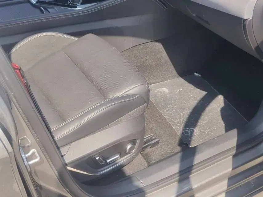 2022 LYNK&CO 03 1.5T 180HP L3 7DCT,autocango,china used car exporter,china ev exporter,chinese used car exporter,chinese used ev exporter