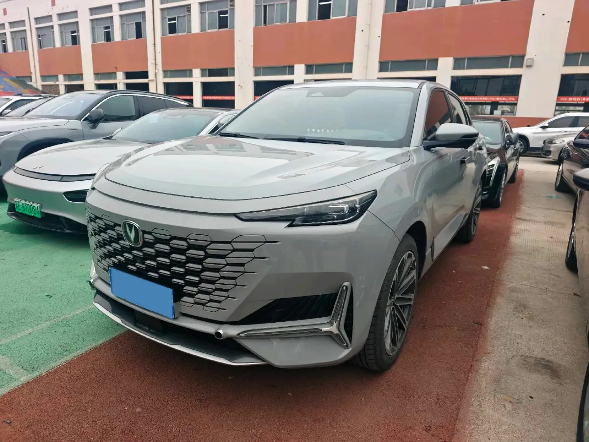 2021 ChangAn UNI-K 2.0T 233HP L4 8AT,autocango,china used car exporter,china ev exporter,chinese used car exporter,chinese used ev exporter
