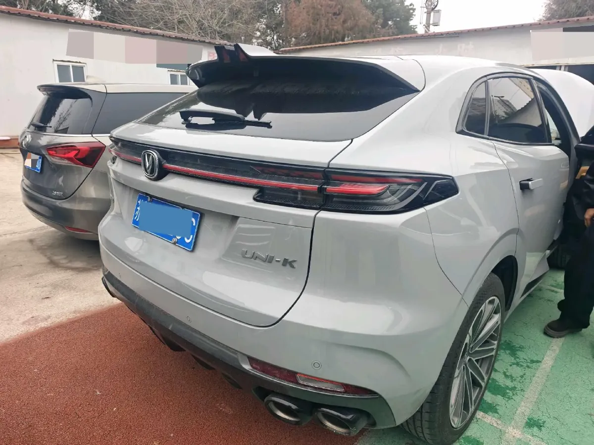 2021 ChangAn UNI-K 2.0T 233HP L4 8AT,autocango,china used car exporter,china ev exporter,chinese used car exporter,chinese used ev exporter