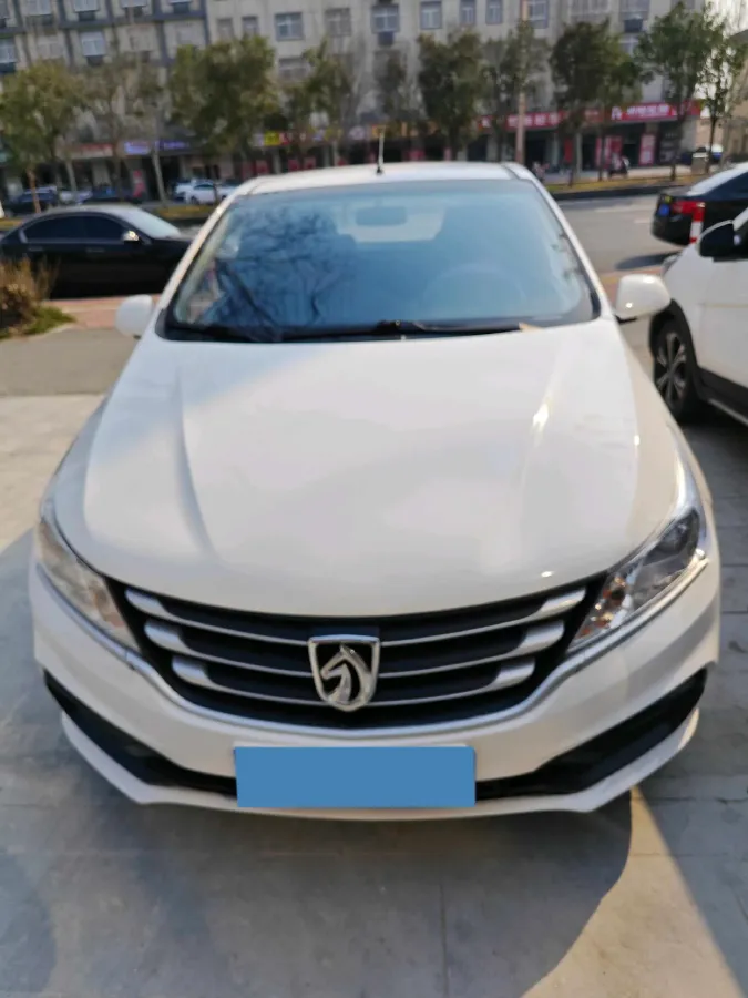 2016 BaoJun 310 1.2L 82HP L4 5MT,autocango,china used car exporter,china ev exporter,chinese used car exporter,chinese used ev exporter