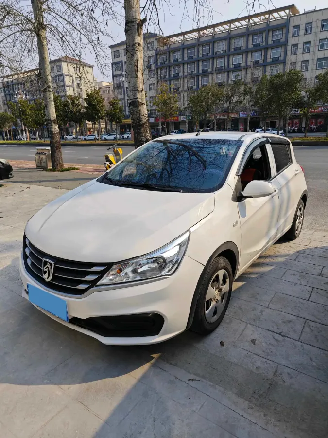 2016 BaoJun 310 1.2L 82HP L4 5MT,autocango,china used car exporter,china ev exporter,chinese used car exporter,chinese used ev exporter