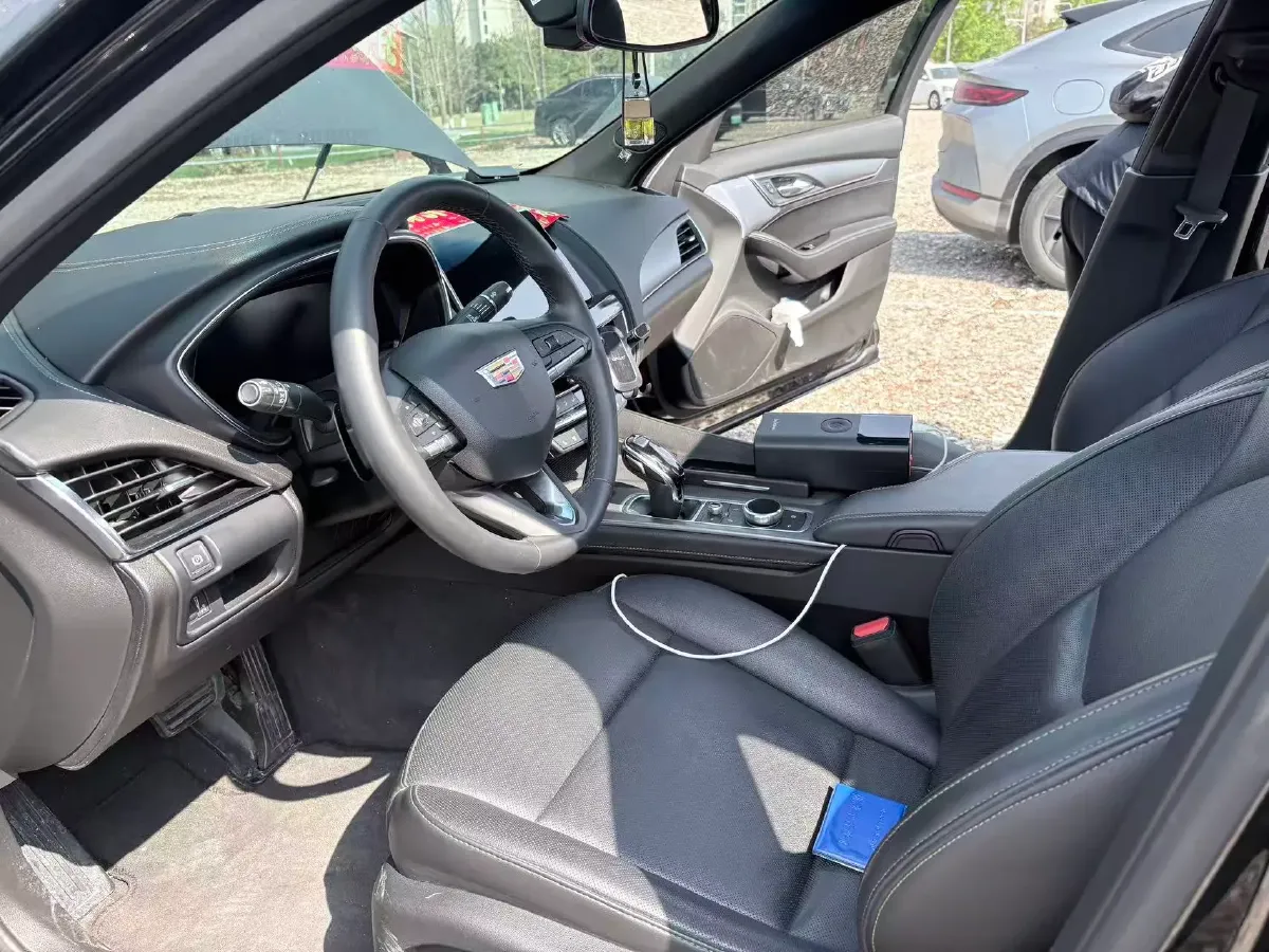 2023 Cadillac CT5 2.0T 237HP L4 10AT,autocango,china used car exporter,china ev exporter,chinese used car exporter,chinese used ev exporter