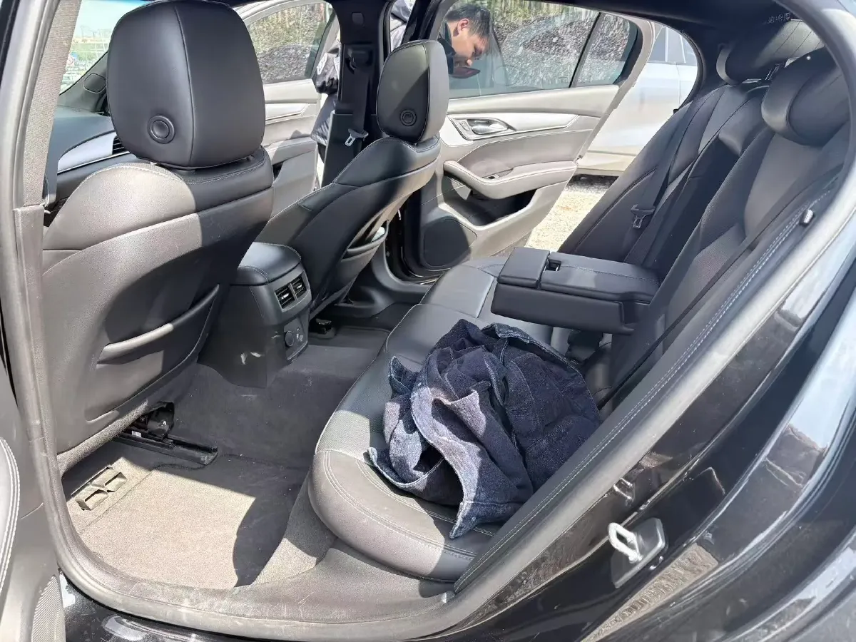 2023 Cadillac CT5 2.0T 237HP L4 10AT,autocango,china used car exporter,china ev exporter,chinese used car exporter,chinese used ev exporter