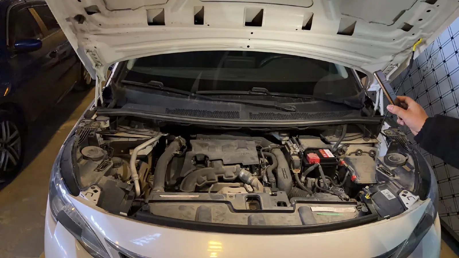 2017 Peugeot 5008 1.6T 167HP L4 6AT,autocango,china used car exporter,china ev exporter,chinese used car exporter,chinese used ev exporter