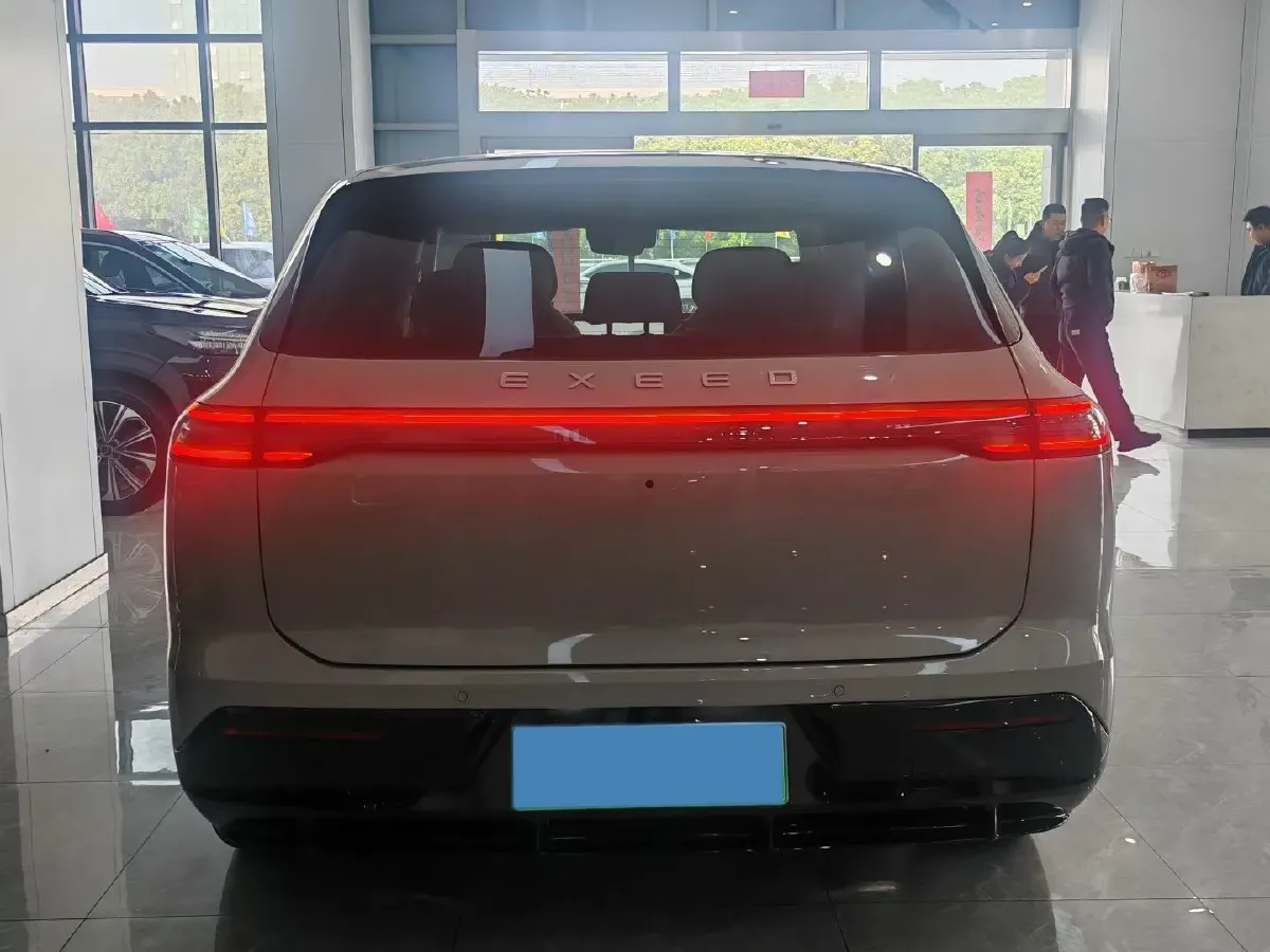 2025 Exceed Sterra ET REEV 156HP REEV,autocango,china used car exporter,china ev exporter,chinese used car exporter,chinese used ev exporter