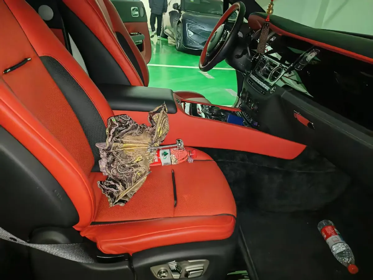 2018 Rolls-Royce Wraith 6.6T 632HP V12 8AT,autocango,china used car exporter,china ev exporter,chinese used car exporter,chinese used ev exporter