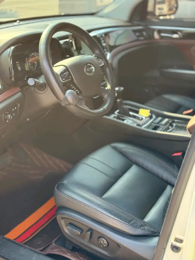 2017 GAC Trumpchi GS8 2.0T 201HP L4 6AT,autocango,china used car exporter,china ev exporter,chinese used car exporter,chinese used ev exporter